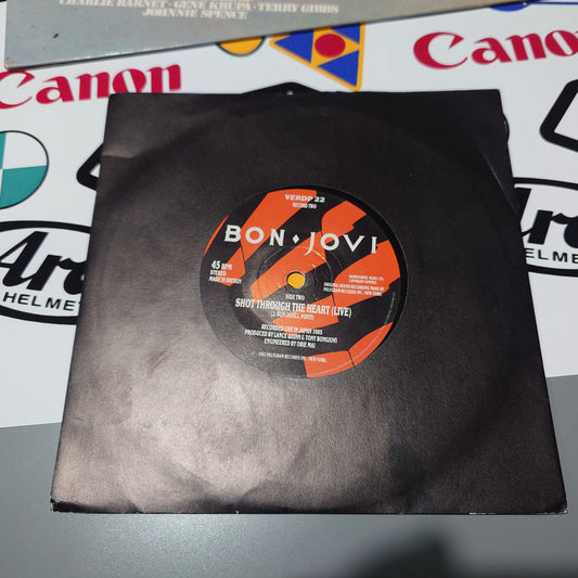 VINYL 7"
